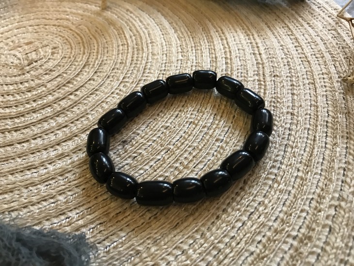 黑骨蜡手串