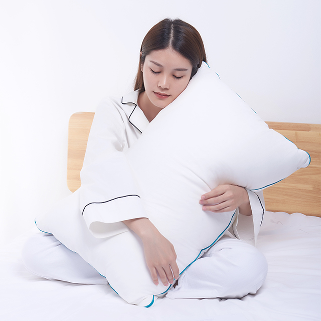 up100云梦枕 | 一个枕头多种高度,90%的人群和睡姿都可满足