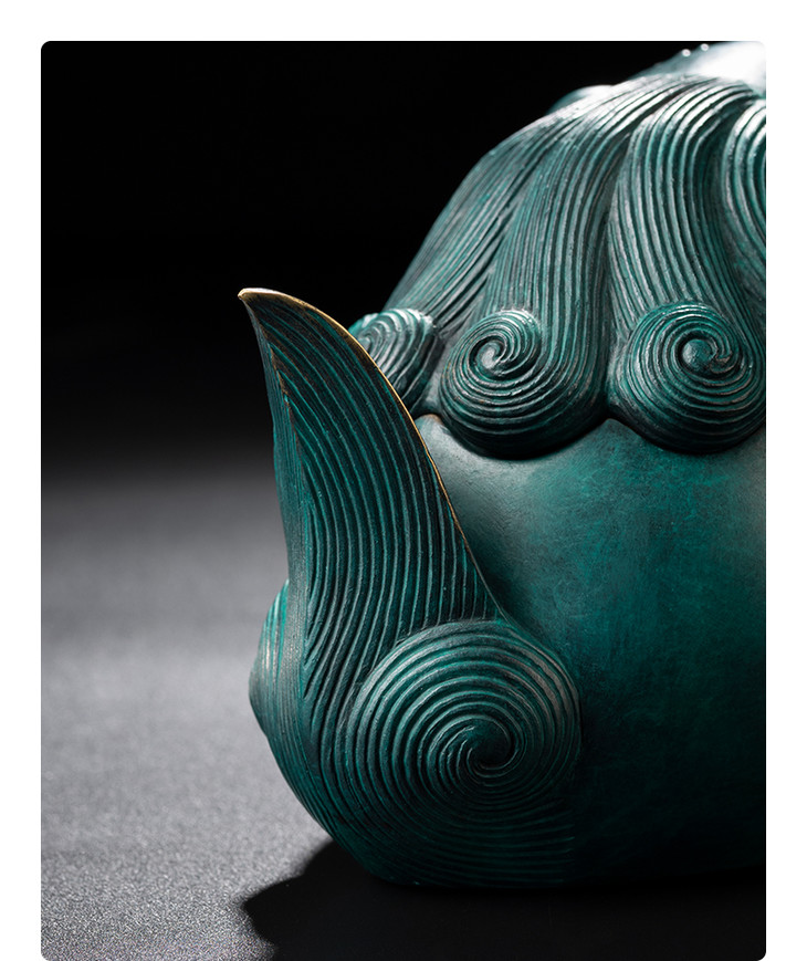 铜师傅 《瑞兽香炉》