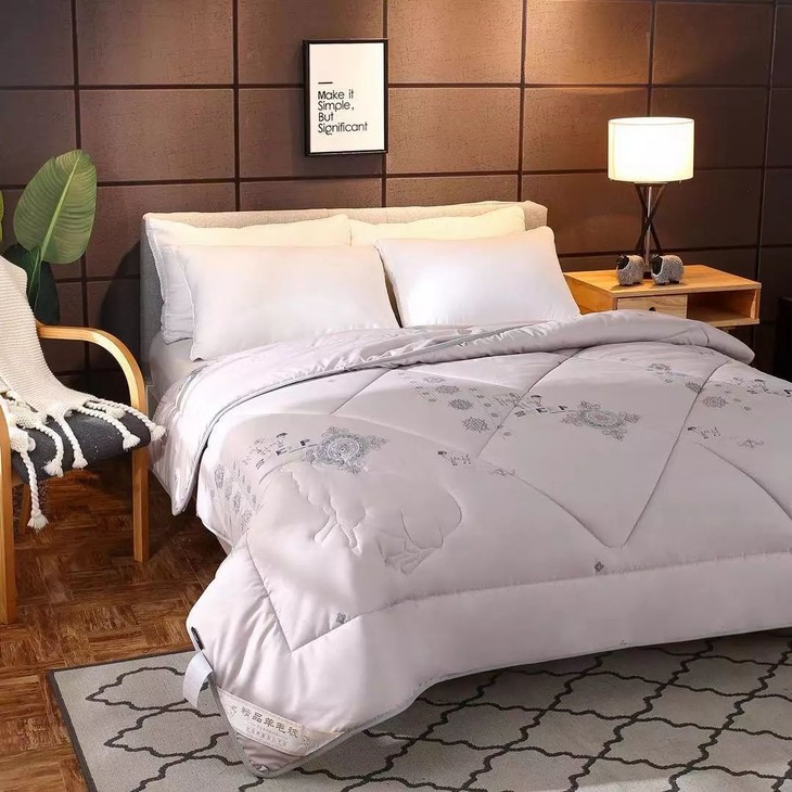 宝罗家100%羊毛被!你与冬日好眠只差一床羊毛被!