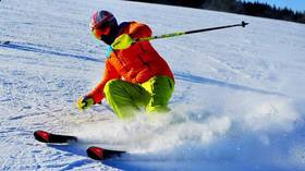 “赋能团队，同心合力”——来场雪地团建