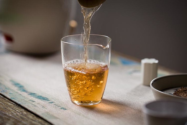 "骨清肉腻和且正".茶汤中