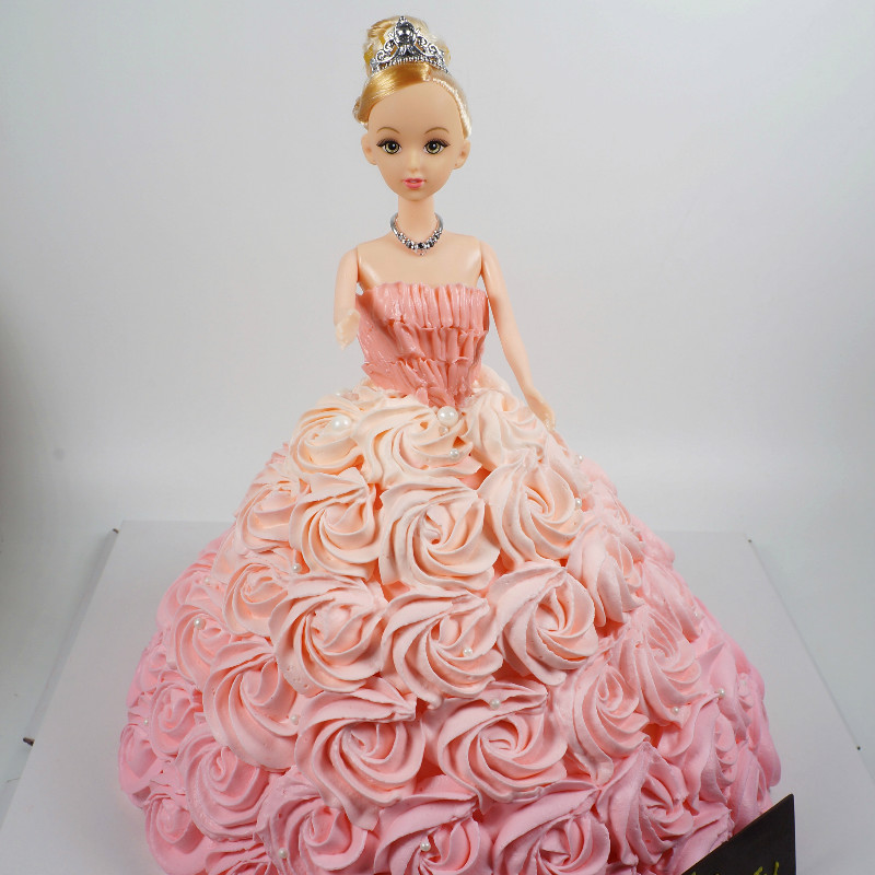 大芭比公主蛋糕(图片为14寸效果)此款奶油较多