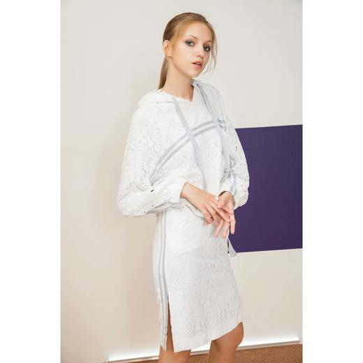 白色蕾丝连帽卫衣 商品图1