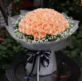 缤纷恋爱   99朵香槟玫瑰 满天星围绕（1648）