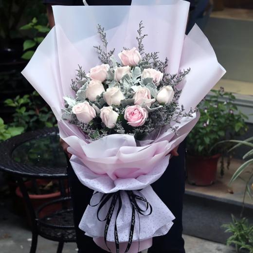 时刻爱着你  11粉佳人玫瑰如图包装，情人草搭配（1650） 商品图0