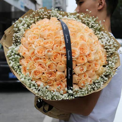 纯纯的爱	99只香槟玫瑰，满天星搭配 商品图0