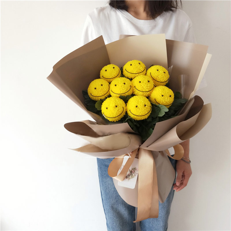 ins温暖可爱表情笑脸黄色乒乓菊花束送女友老婆爱人生日节日情人节