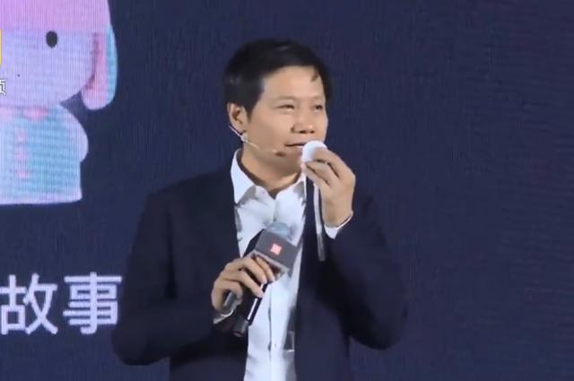 小爱调皮了！小米雷军北京AIOT开发者大会演示智能音箱失败