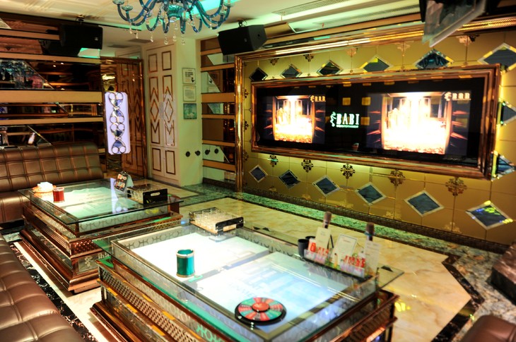 【丽江芭芘ktv】98元欢唱套餐(需提前预约,含包房 鸡尾酒 豪华果盘