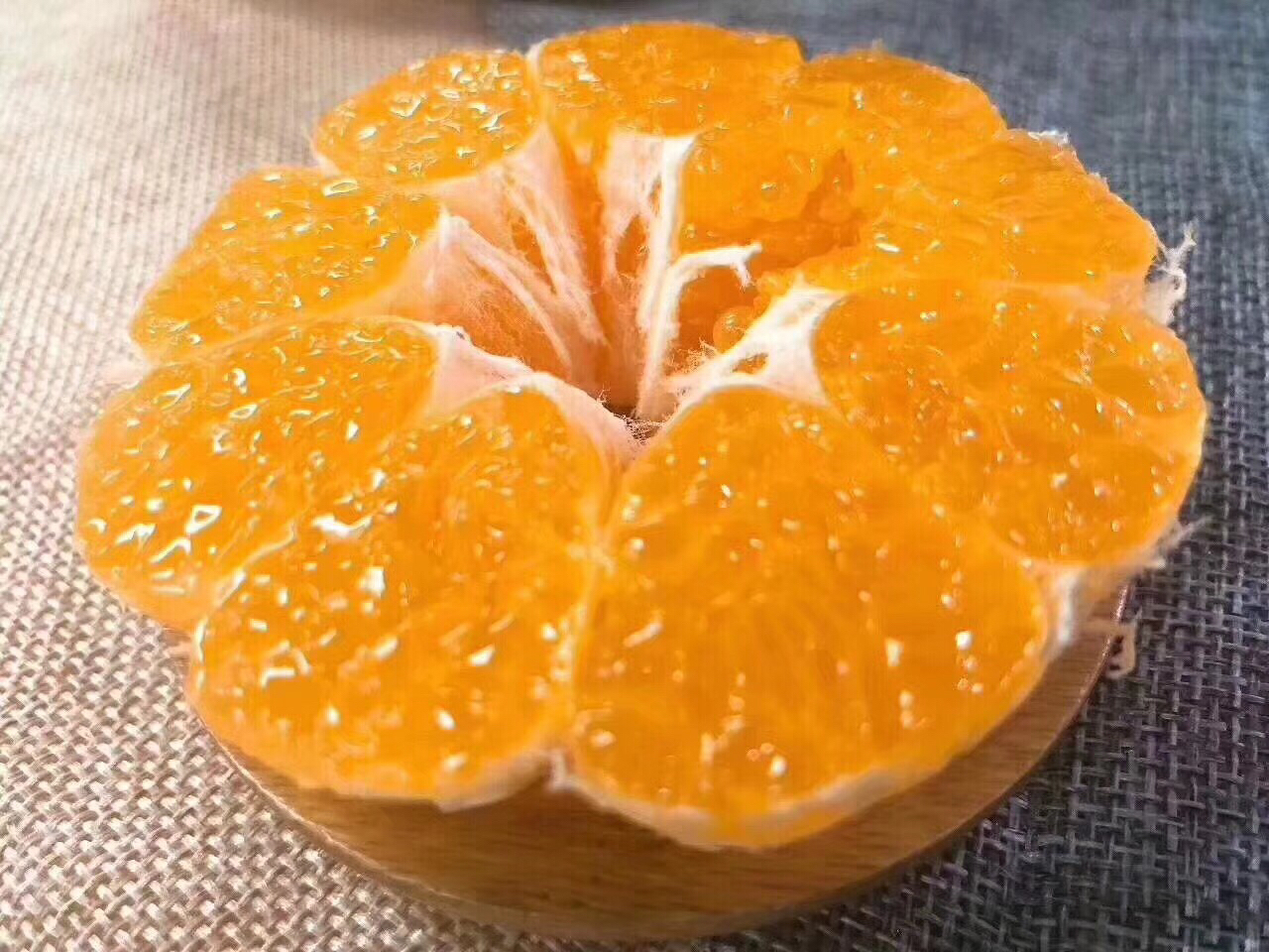 【k果团购】春见丑橘易剥皮,汁水丰富,果粒饱满,外表丑,内心甜!