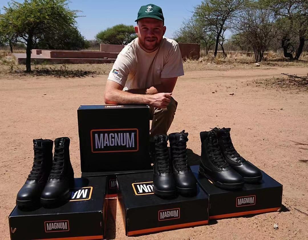 【马格南magnum】特种作战靴超轻防水