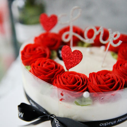 " 唯一的Love玫瑰韩花 “ 私人订制 韩花主题奶油水果蛋糕 0073 8寸（8~10个人享用）17:00-19:00请提前5个小时预定 商品图2
