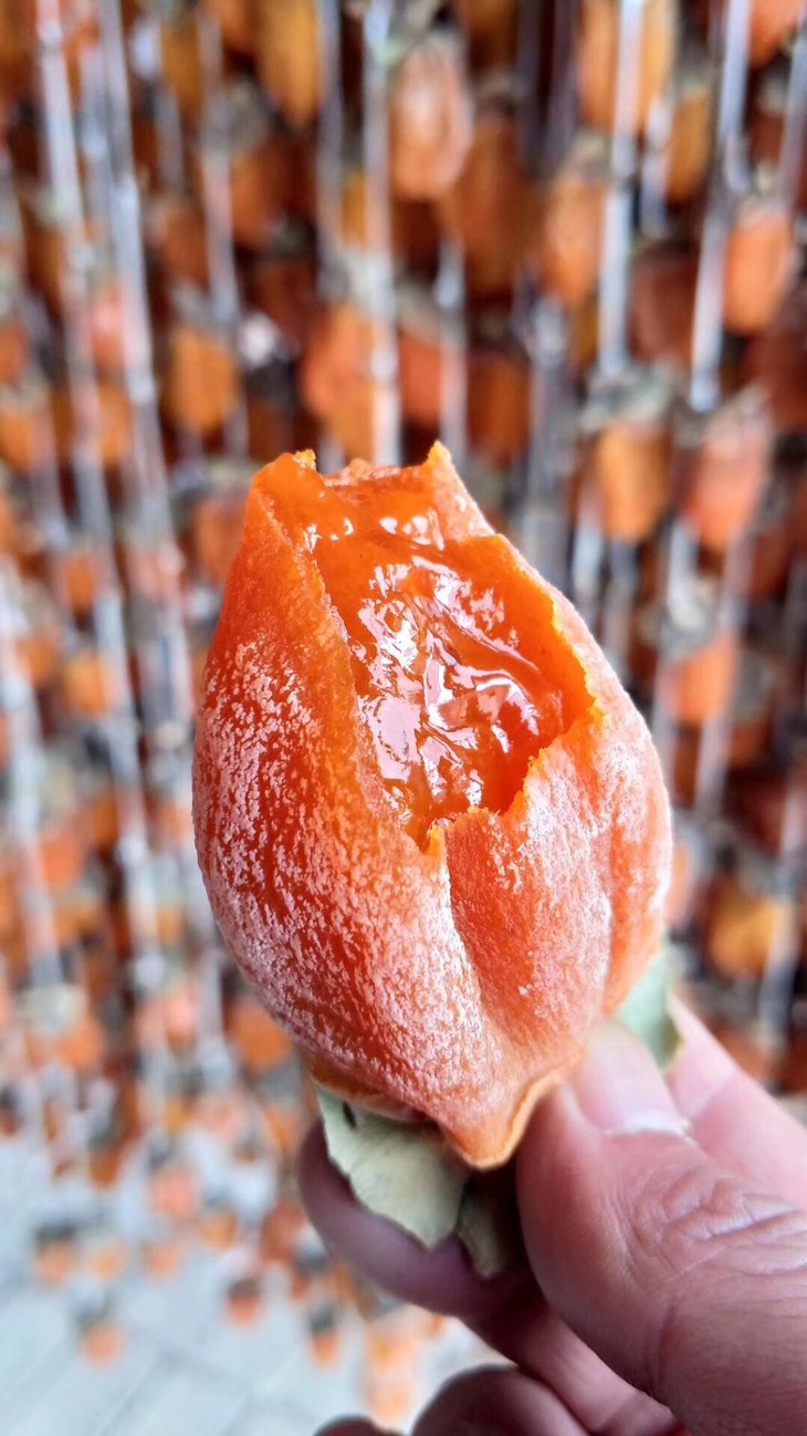 富平柿饼,当之无愧第一柿饼  雪花吹来阵阵好运 让生活灿烂如新  在