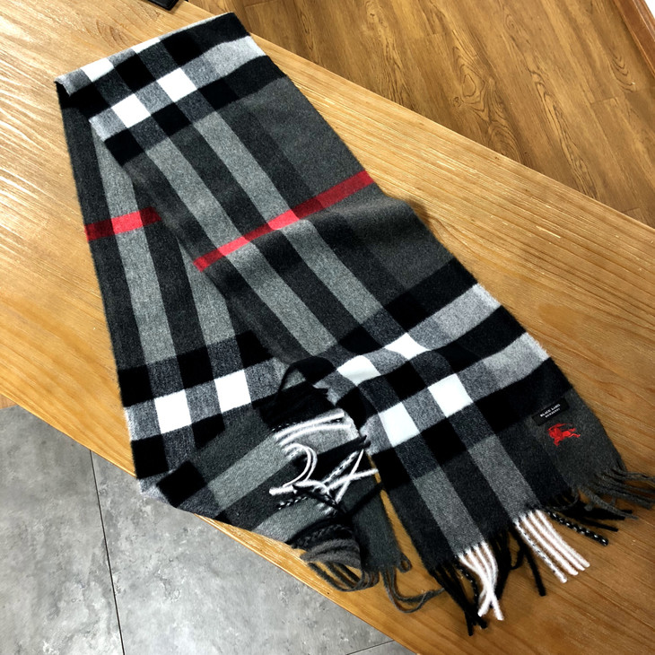 黑标bbr 日本单 !典藏格子系列窄款围巾