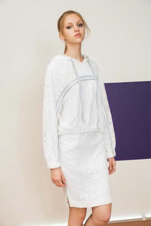 白色蕾丝连帽卫衣 商品图0