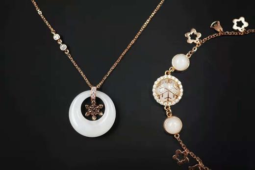 18k玫瑰金和田玉（白玉）吊坠-雪舞 商品图1
