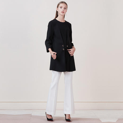 EITIE爱特爱品牌女装冬季新款宽松休闲七分袖圆领黑色衫5813513 商品图1