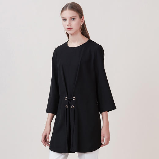EITIE爱特爱品牌女装冬季新款宽松休闲七分袖圆领黑色衫5813513 商品图3