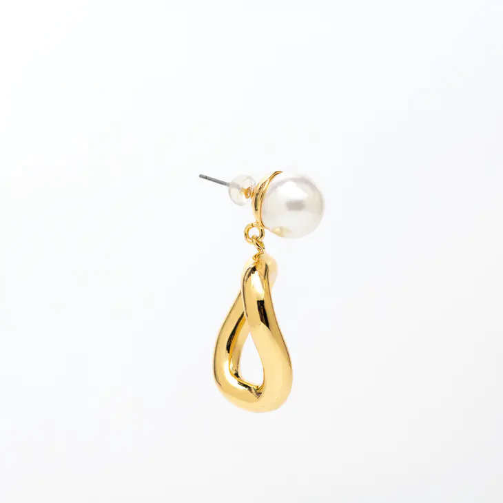 asymetric earring with pearl stud