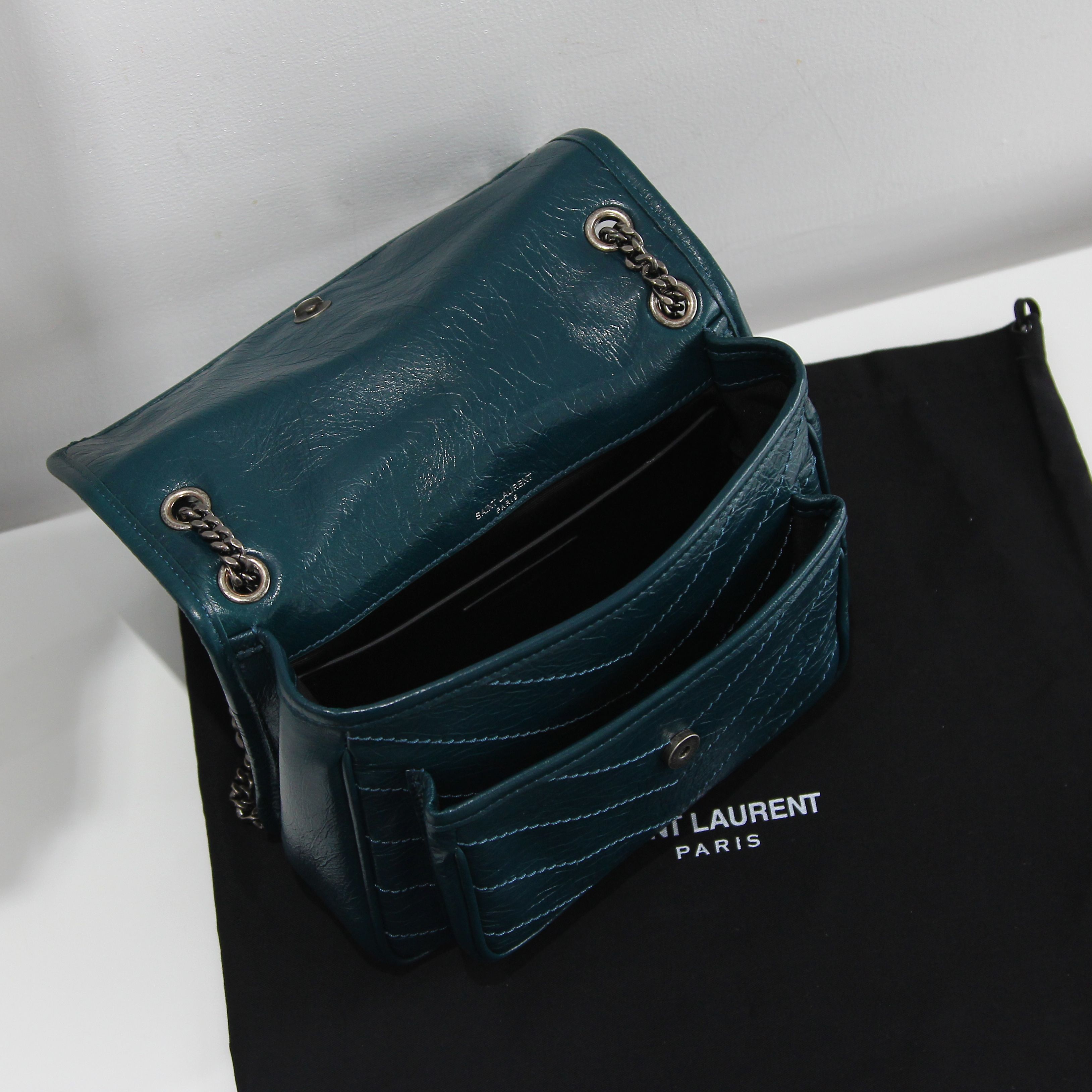 niki baby monogramm 迷你号复古褶皱和绗缝黑色真皮链条包