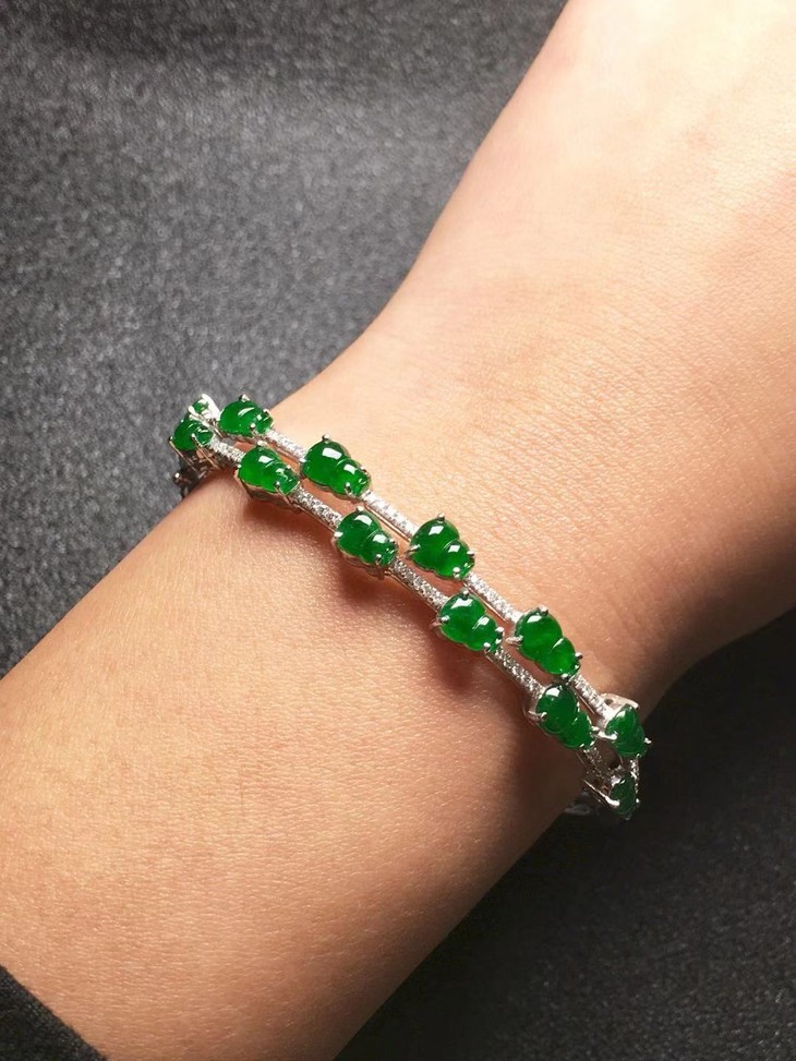 【z3175】翡翠冰种葫芦手镯