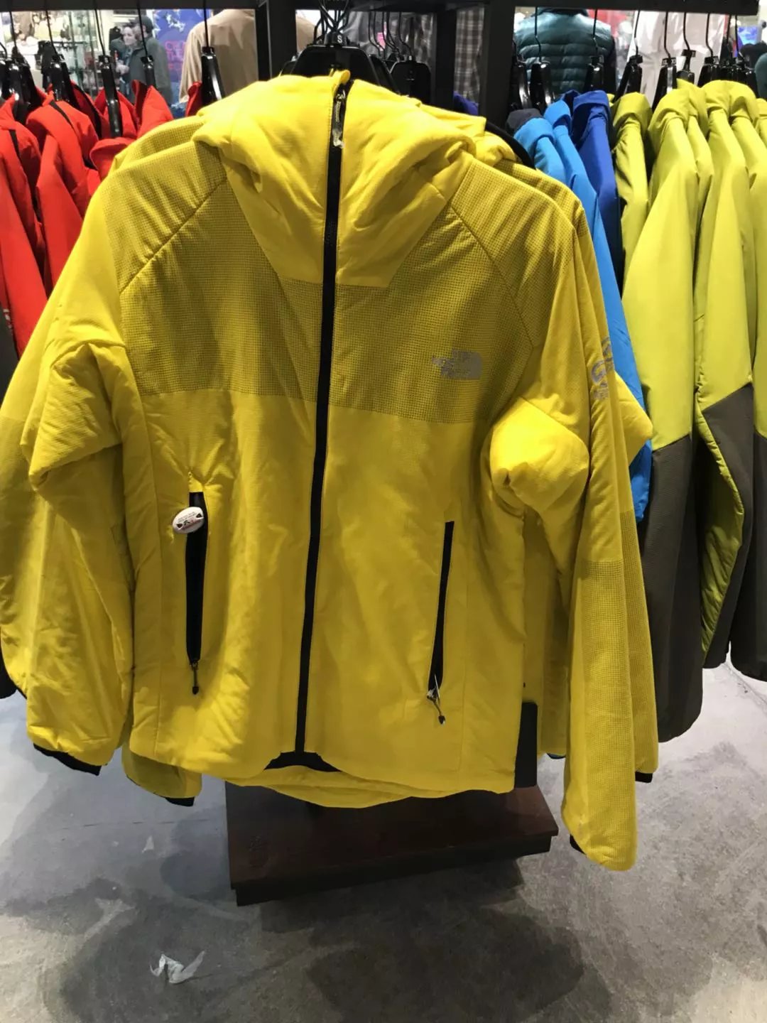 the north face 北面 summit系列 高端ventrix黑科技保暖棉服 3色可选