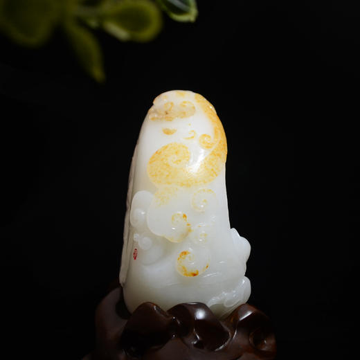 和田玉（羊脂玉）独籽摆件--观音716g（孙有庚） 商品图2