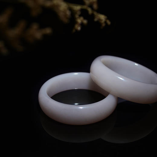 和田玉（烟青）手镯 61# 商品图3