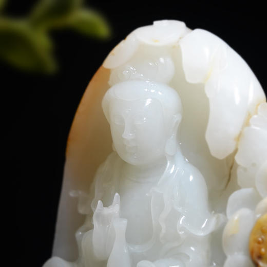 和田玉（羊脂玉）独籽摆件--观音716g（孙有庚） 商品图5