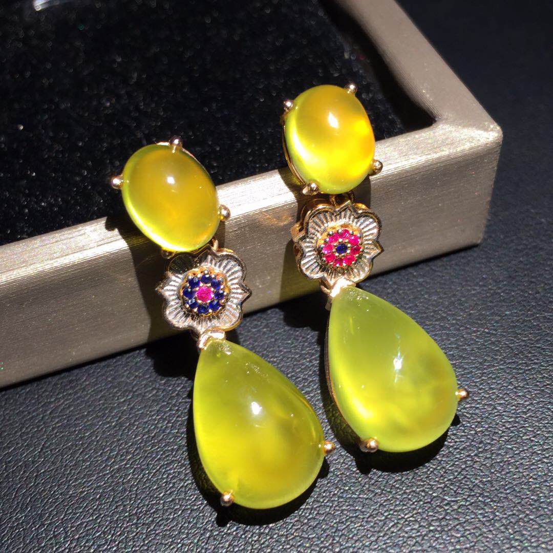 【57594】金黄葡萄石耳坠