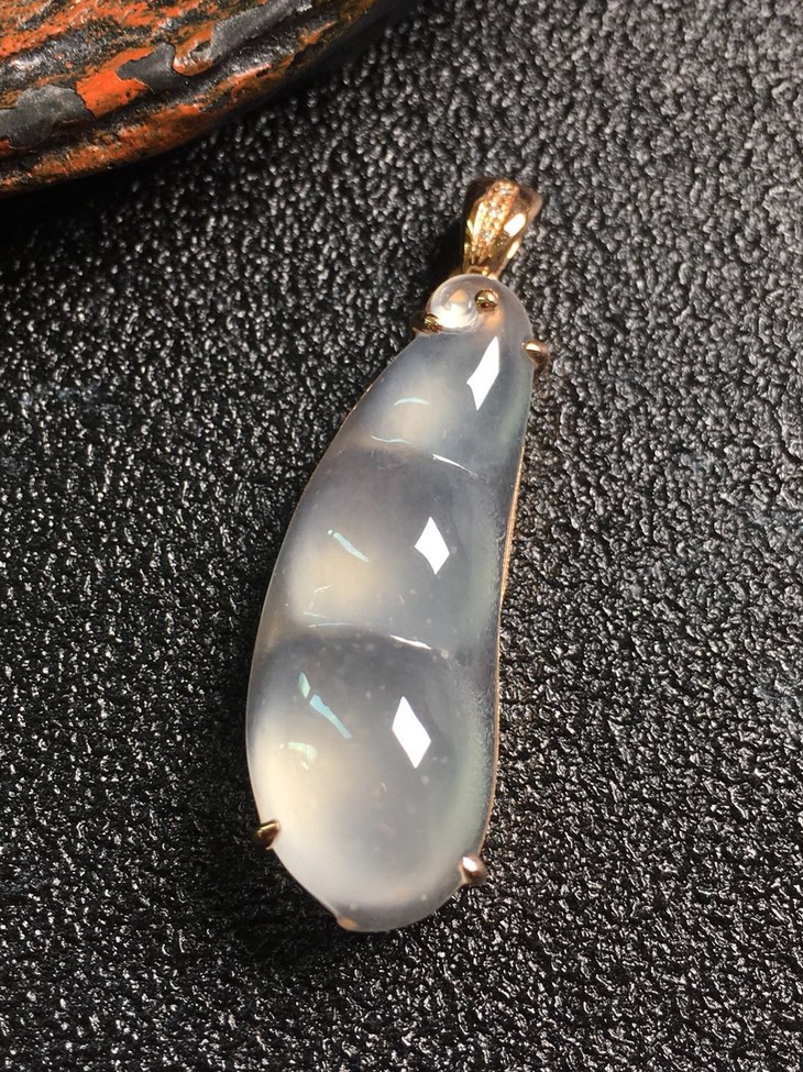 【z3294】翡翠18k金镶冰种福豆吊坠