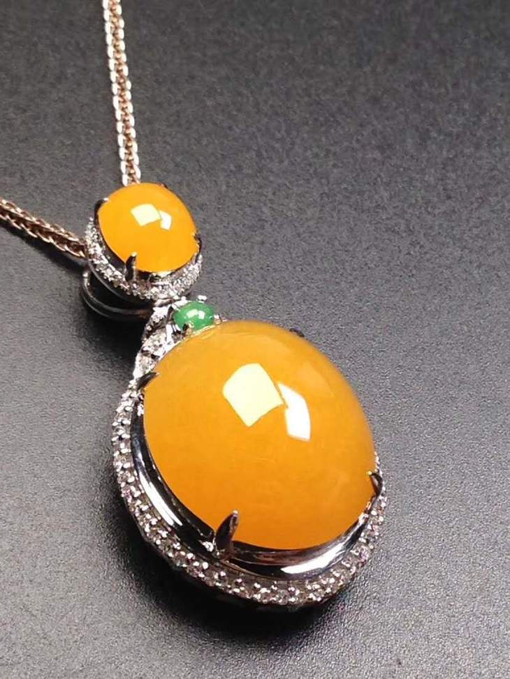 【82449】翡翠18k冰种黄翡蛋面吊坠