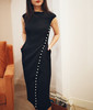 AtelierMissLu / Viola 光泽黑一字肩珍珠连身裙 商品缩略图0