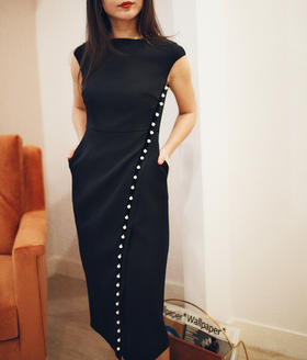 AtelierMissLu / Viola 光泽黑一字肩珍珠连身裙