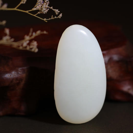 和田玉（羊脂玉）籽料挂件--观音 50.8g 商品图1