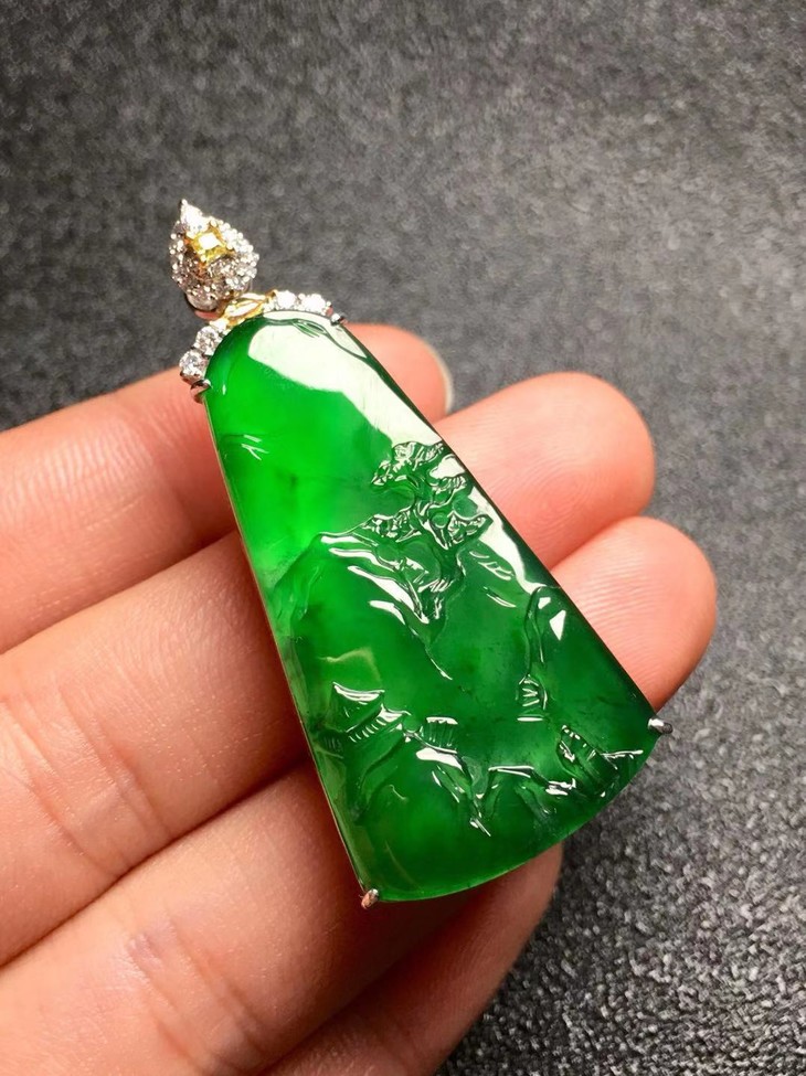 【z3389】翡翠18k金镶冰种山水牌吊坠