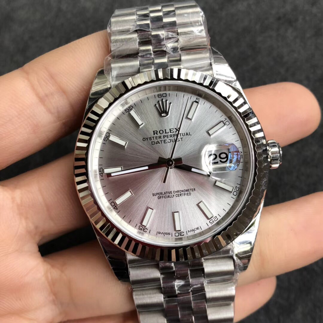 经典蚝式恒动日志型 41腕表系列中的超级副本,904l不锈钢完美还原date