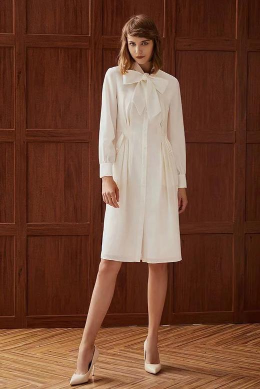 领口飘带白色收腰连衣裙 商品图0