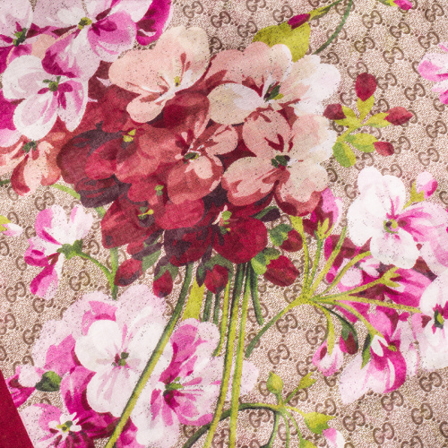 gucci双g天竺葵大方巾 货号125167