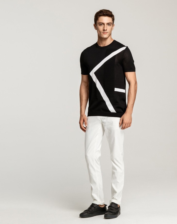 benato宾度 黑色几何时尚镂空修身休闲短袖男士针织t恤751202005-01