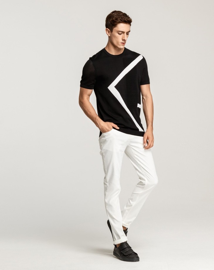 benato宾度 黑色几何时尚镂空修身休闲短袖男士针织t恤751202005-01