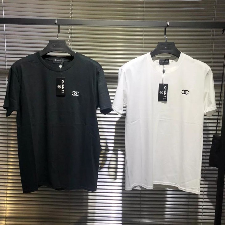 chanel/香奈儿 百搭常青款19年早春夏季新款白色黑色刺绣短袖男女情侣