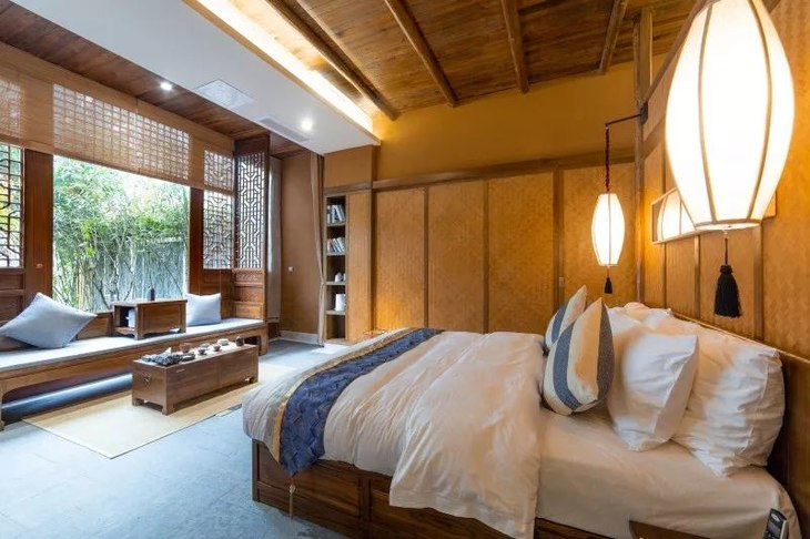 十里樱花下住进这家民宿—— 赣州 千宿半江霞