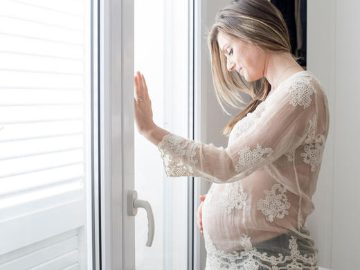 【白带增多】怀孕期间白带增多，属于正常现象吗？ 商品图0