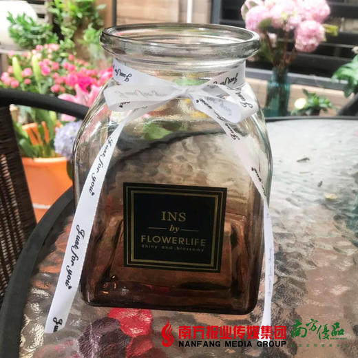 【31号提货】【带丝带】渐变方形花瓶  棕色  1个 商品图1