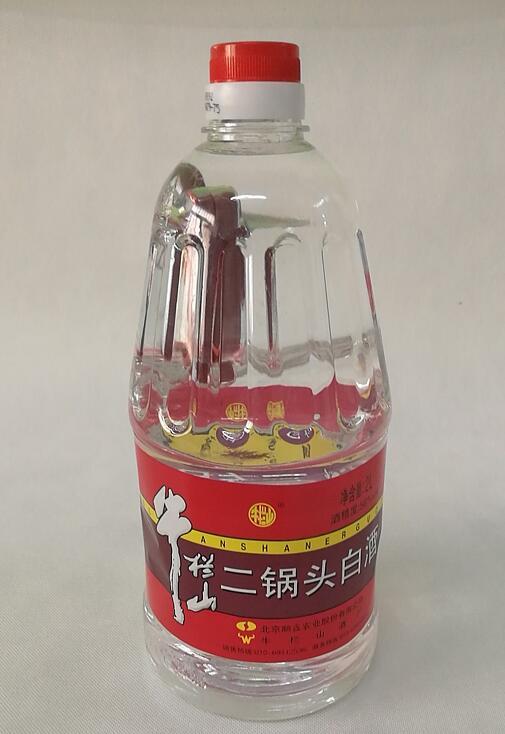 牛栏山二锅头白酒56度2升/桶6桶/箱 商品图0