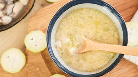 牡蛎丝瓜豆腐汤(补锌滋阴)