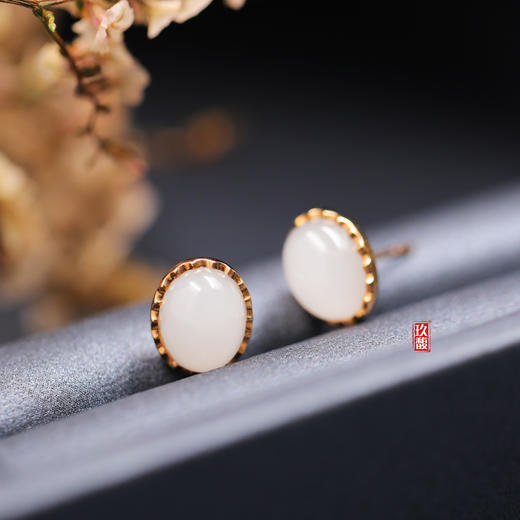 18K玫瑰金和田玉（白玉）蛋面耳钉 8*10mm 商品图0