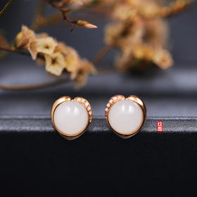 【时尚】18K玫瑰金和田玉（白玉）半珠小耳钉-心心相印 8mm